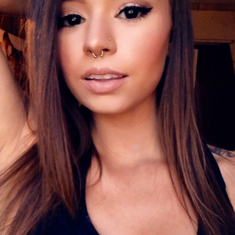 Meet your Posher, Jasmine